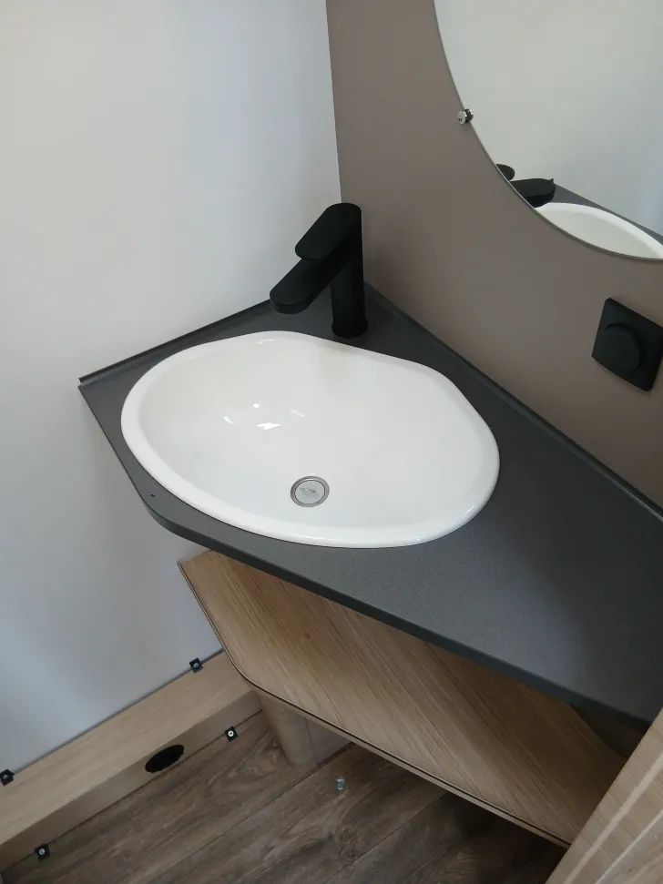 Fahrzeugbild NEXT 381 - Stockbetten #27