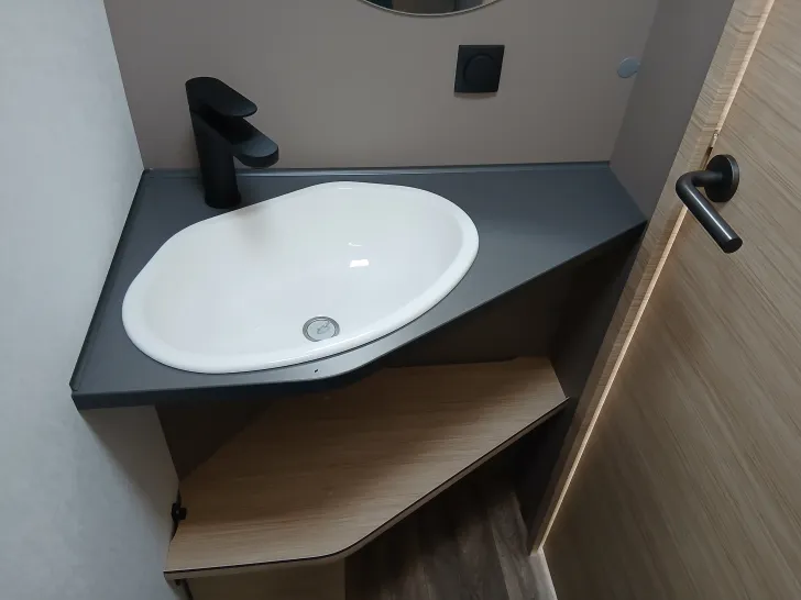 Fahrzeugbild NEXT 381 - Stockbetten #28