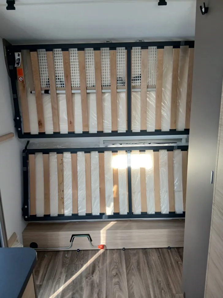 Fahrzeugbild NEXT 381 - Stockbetten #41
