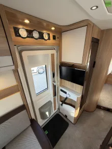 Fahrzeugbild Dethleffs Advantage I 7051 EB Hydr.HubstützenSAT TV 4250kg #12