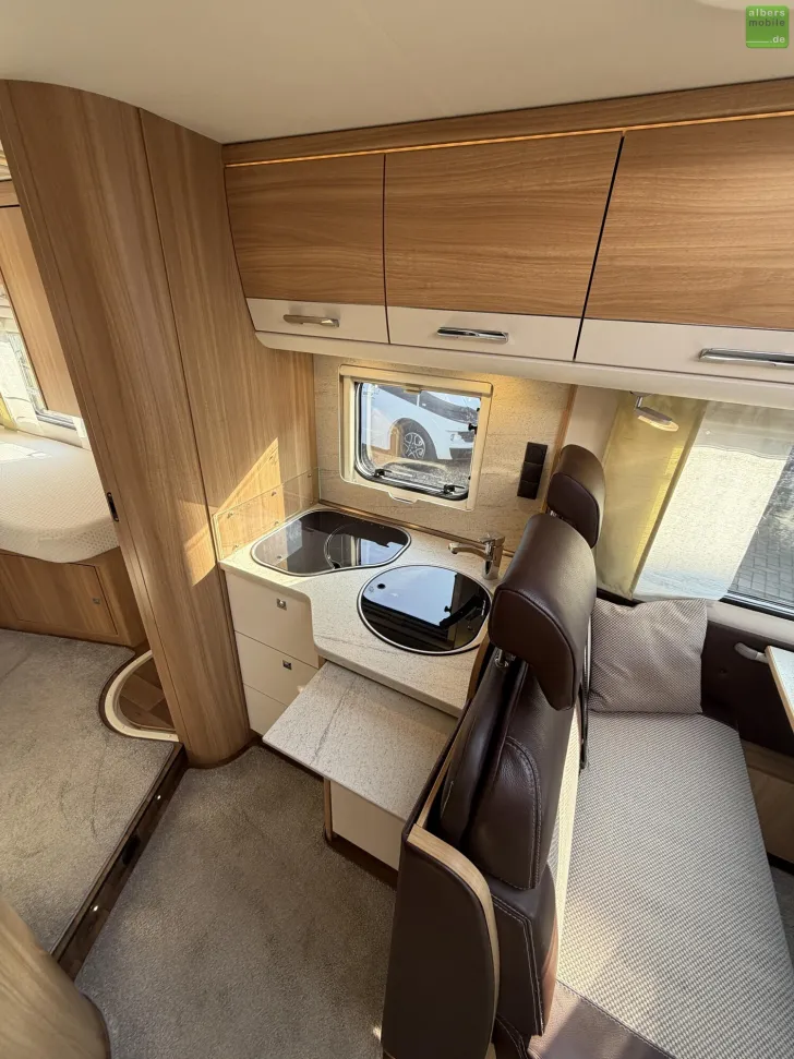 Fahrzeugbild Dethleffs Advantage I 7051 EB Hydr.HubstützenSAT TV 4250kg #15