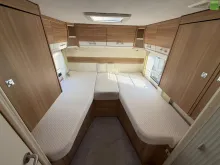 Fahrzeugbild Dethleffs Advantage I 7051 EB Hydr.HubstützenSAT TV 4250kg #20