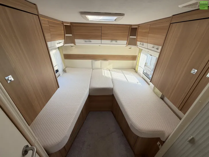 Fahrzeugbild Dethleffs Advantage I 7051 EB Hydr.HubstützenSAT TV 4250kg #20