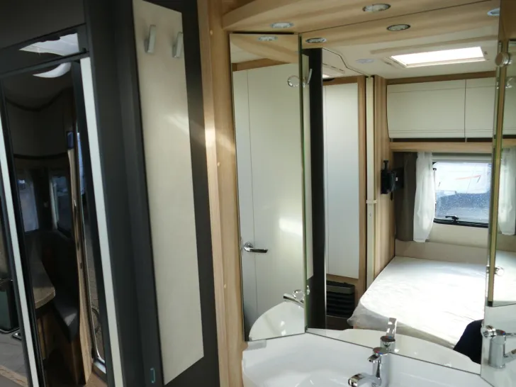 Fahrzeugbild Hobby De Luxe 460 UFe IC-Line #19