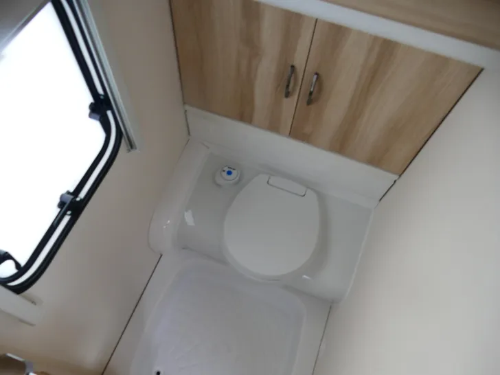 Fahrzeugbild Hobby De Luxe 460 UFe IC-Line #20
