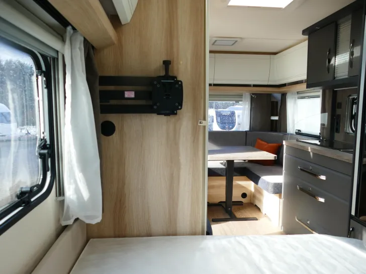 Fahrzeugbild Hobby De Luxe 460 UFe IC-Line #23