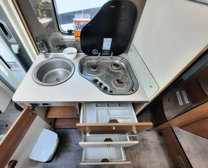 Fahrzeugbild Dethleffs Globeline T 6613 EB Mercedes mit Top Ausstattung! #12