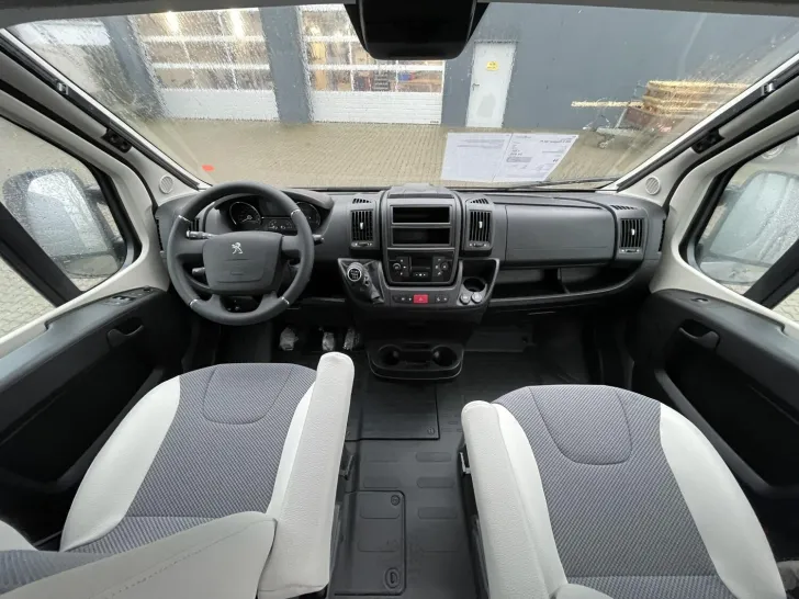 Fahrzeugbild VanTourer 600 D ++NAVI+RFK+SOLAR+LITHIUM++ #3