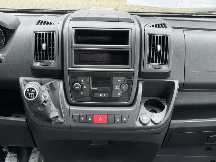 Fahrzeugbild VanTourer 600 D ++NAVI+RFK+SOLAR+LITHIUM++ #5