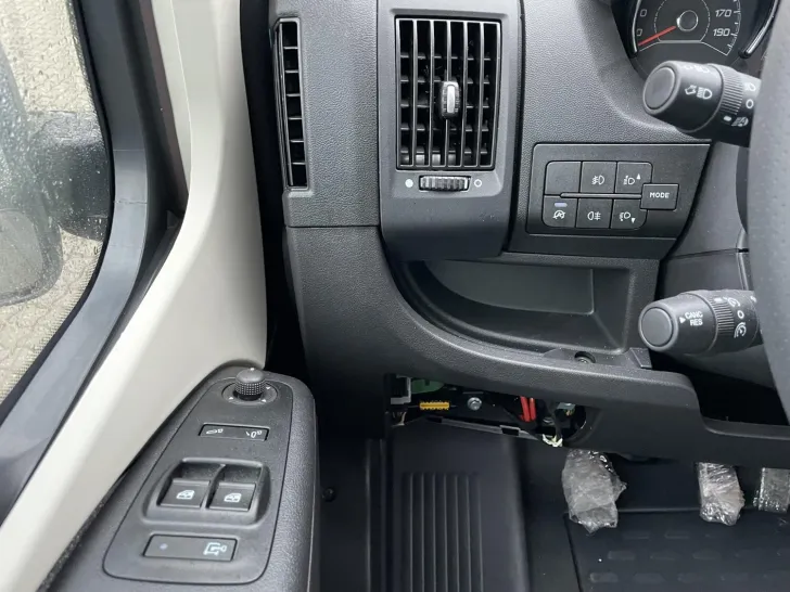 Fahrzeugbild VanTourer 600 D ++NAVI+RFK+SOLAR+LITHIUM++ #6