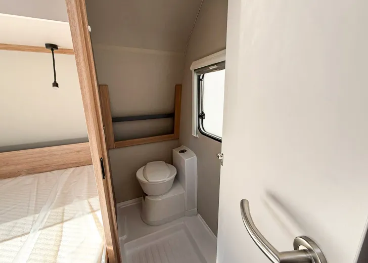 Fahrzeugbild Knaus Sport 450 FU #12