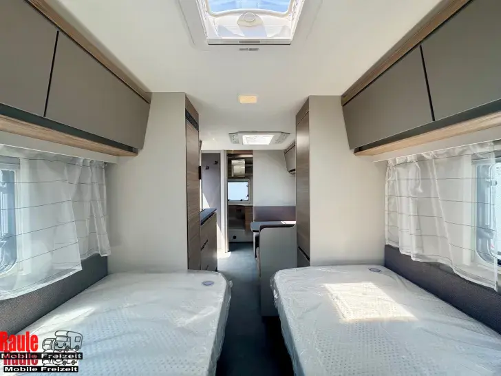 Fahrzeugbild Dethleffs Nomad 490 EST #9
