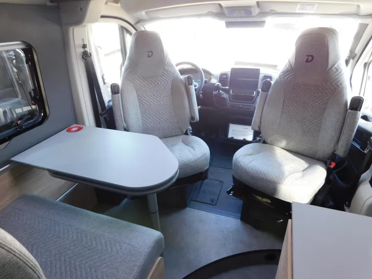 Fahrzeugbild Dethleffs Globetrail 540 DR Fiat 95-Jahre-Paket+Schlafdach #8