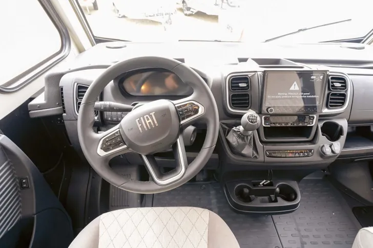Fahrzeugbild Dethleffs Globebus Active I 6 *WINTER-FAMILIEN-REISEMOBIL* #7