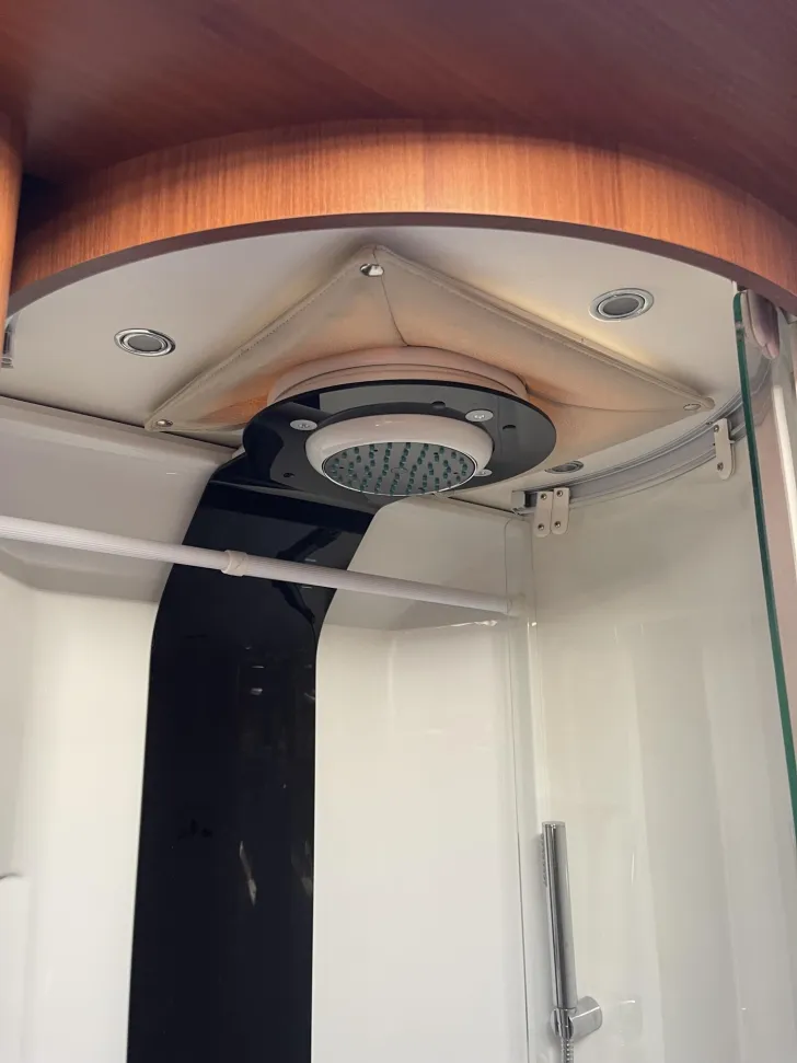 Fahrzeugbild Carthago chic highliner I 59 LEB #13