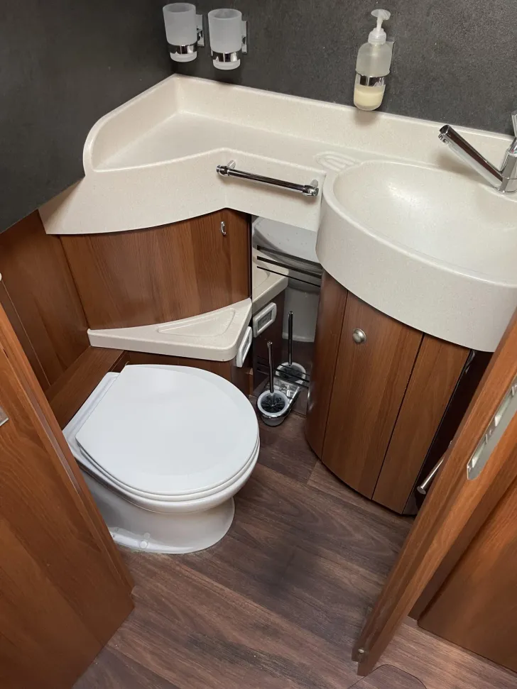 Fahrzeugbild Carthago chic highliner I 59 LEB #14