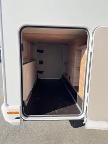 Fahrzeugbild Knaus L!VE WAVE 650 MEG Platinum Selection Abstandstempomat,Rahmenfenster #7