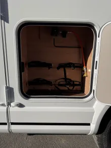 Fahrzeugbild Knaus L!VE WAVE 650 MEG Platinum Selection Abstandstempomat,Rahmenfenster #8