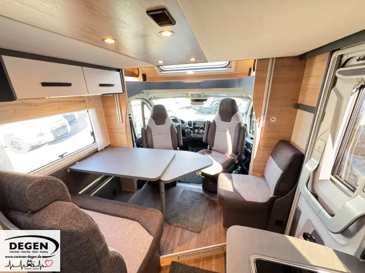 Fahrzeugbild Knaus L!VE WAVE 650 MEG Platinum Selection Abstandstempomat,Rahmenfenster #11