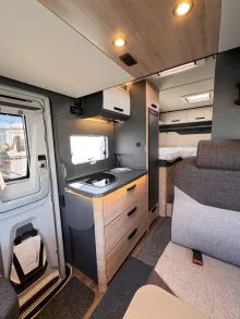 Fahrzeugbild Knaus L!VE WAVE 650 MEG Platinum Selection Abstandstempomat,Rahmenfenster #13