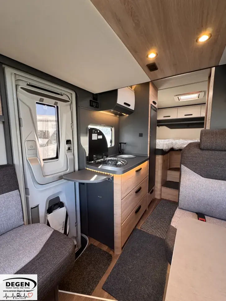 Fahrzeugbild Knaus L!VE WAVE 650 MEG Platinum Selection Abstandstempomat,Rahmenfenster #14
