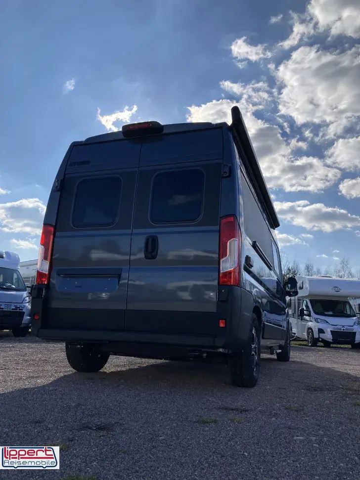 Fahrzeugbild Hymer Camper Van Yellowstone 601 Raumtrennbad #5