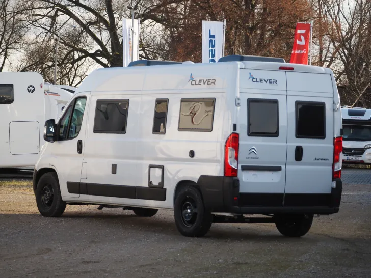 Fahrzeugbild Clever Celebration, Truma D+E, Doppelbank, Designp. #3