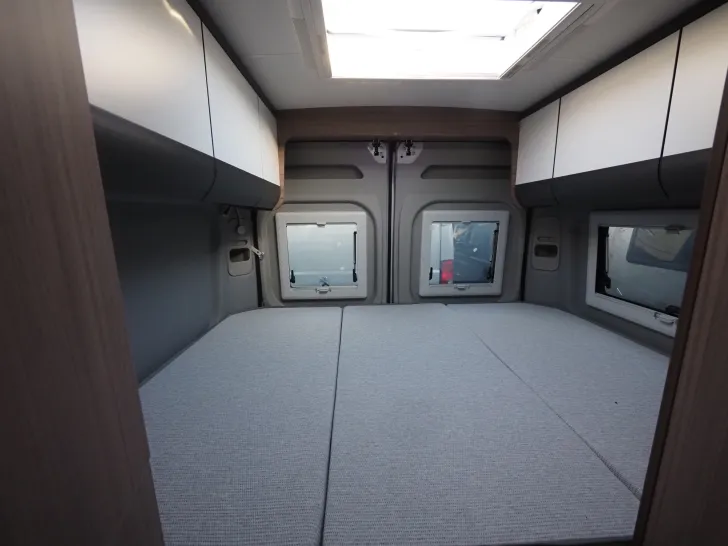 Fahrzeugbild Clever Celebration, Truma D+E, Doppelbank, Designp. #8