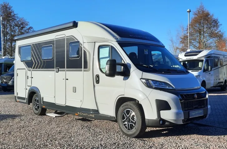 Fahrzeugbild Bürstner Signature SFT 7.0 Verfüg./Sparen Sie 9.616,- € #2