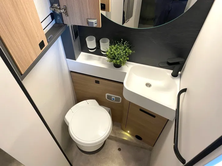 Fahrzeugbild Hymer B-Klasse MC I 680 !!! Top‑Preis Garantie !!! #12