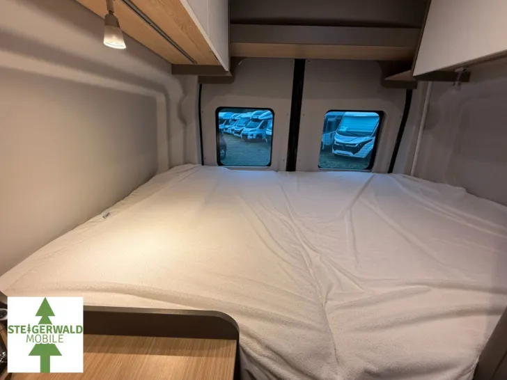 Fahrzeugbild LMC Innovan 590 FORD #19