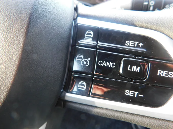 Fahrzeugbild Sunlight Adventure T 66S OHNE Hubbett + ACC+Navi+Voll-LED #10