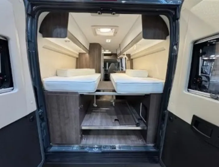 Fahrzeugbild Benimar Benivan B160 STORMLINE #11