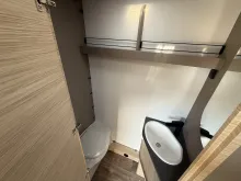 Fahrzeugbild NEXT 381 Warmwasser + Fliegenschutz +WC #13