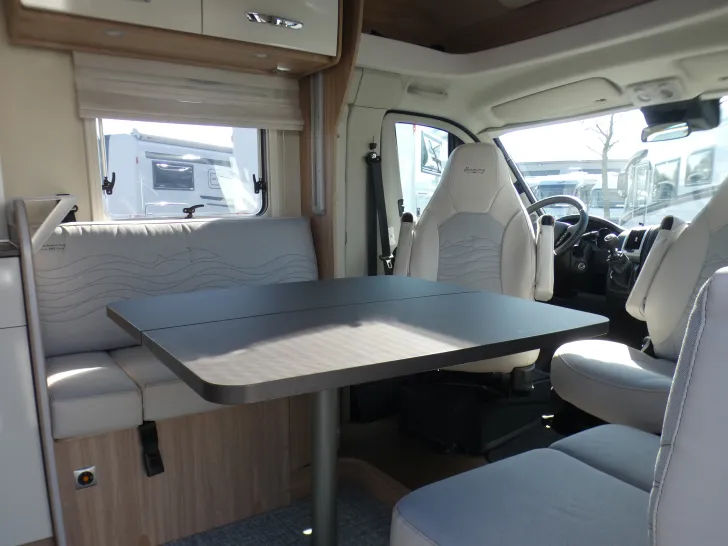 Fahrzeugbild Bürstner Delfin T 732 #9