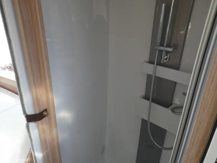 Fahrzeugbild Bürstner Delfin T 732 #19