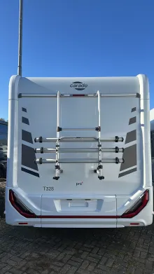 Frontal Hinten Carado T 328 Automatik + SAT und TV