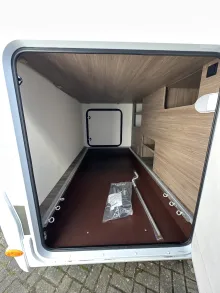 Heckgarage Carado T 328 Automatik + SAT und TV