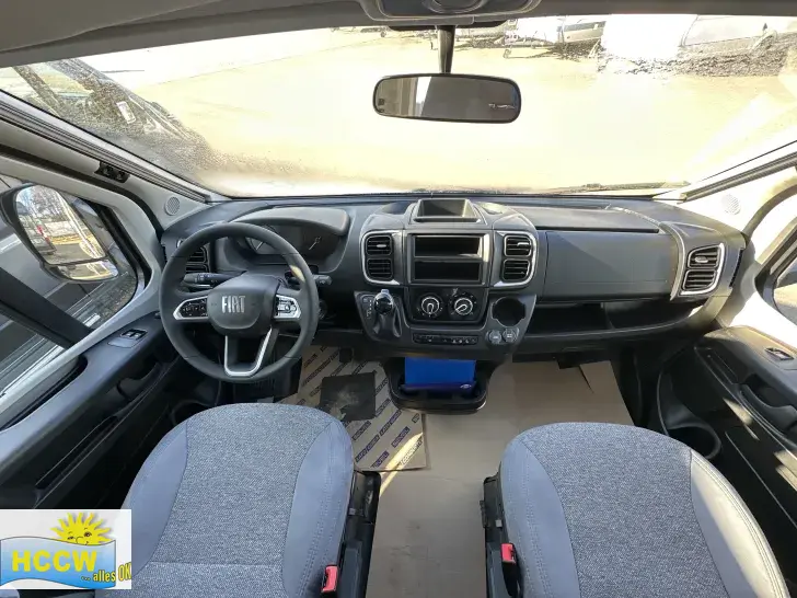 Fahrerhaus Carado T 328 Automatik + SAT und TV