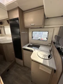 Küche mit KS Carado T 328 Automatik + SAT und TV