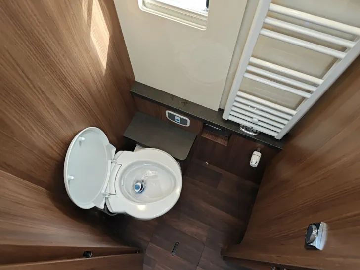 Fahrzeugbild Carthago chic e-line xl I 64 QB SIE SPAREN 77.670,- #14