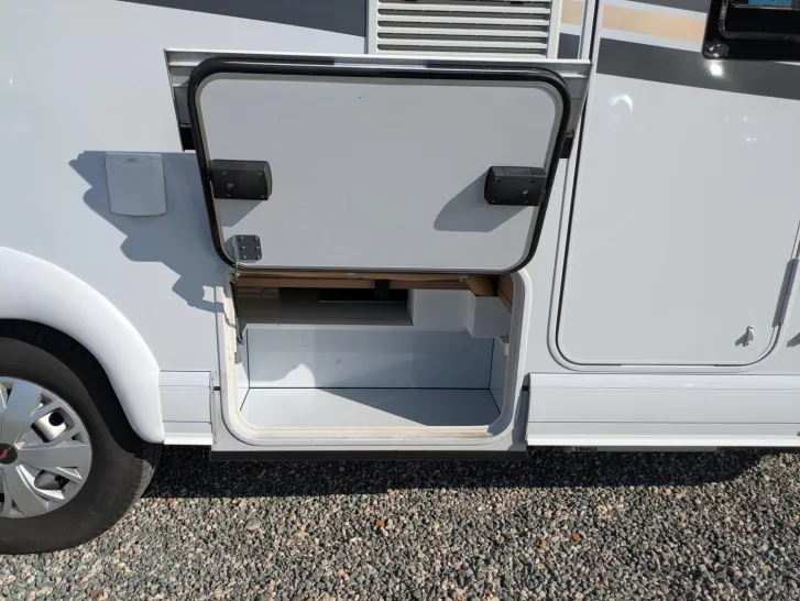 Fahrzeugbild Malibu T 460 LE Super gepflegtes Fahrzeug ! Automatik ! #28