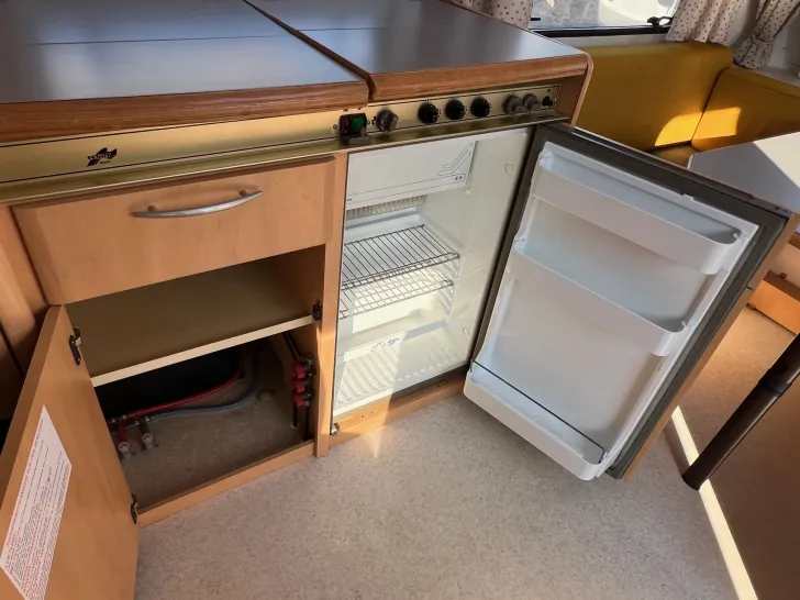 Fahrzeugbild Fendt Saphir 490 TKM Etagenbetten Kinderzimmer #15
