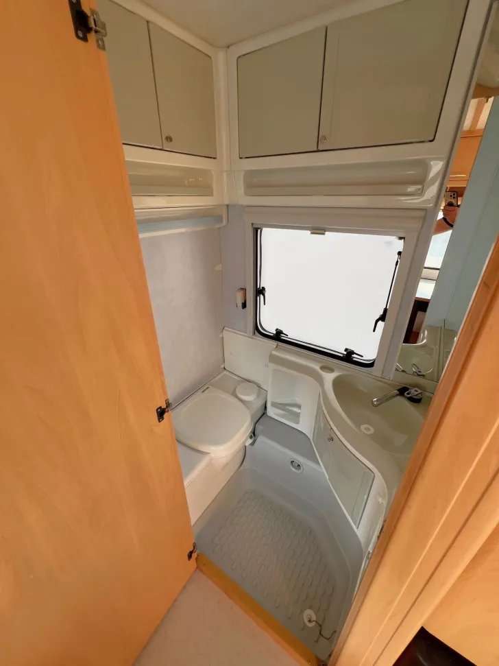 Fahrzeugbild Fendt Saphir 490 TKM Etagenbetten Kinderzimmer #24