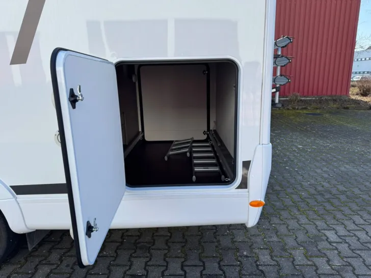 Fahrzeugbild Carado T 338 #8