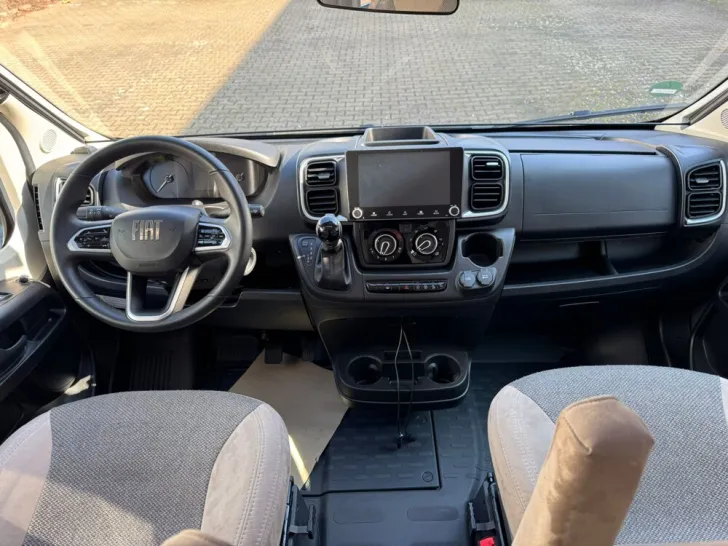 Fahrzeugbild Carado T 338 #9