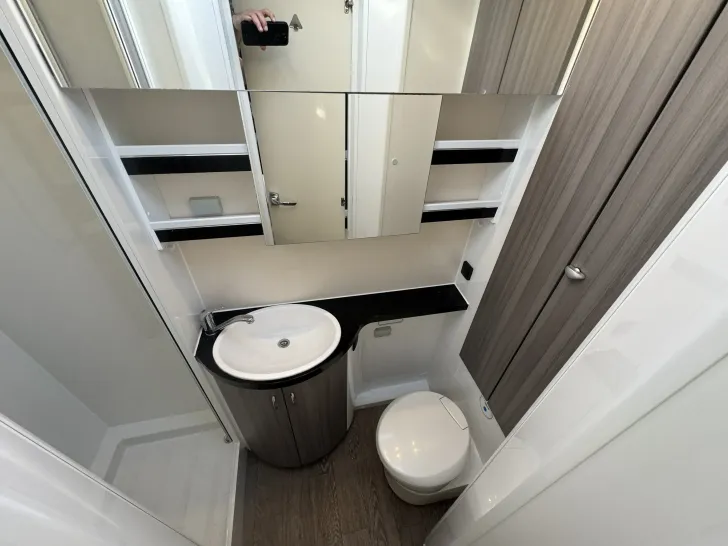 Fahrzeugbild Hobby Optima T70 E #7