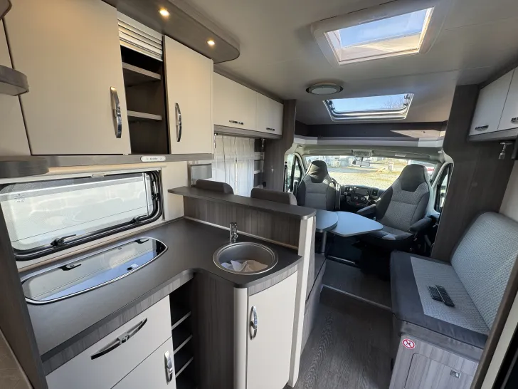 Fahrzeugbild Hobby Optima T70 E #5