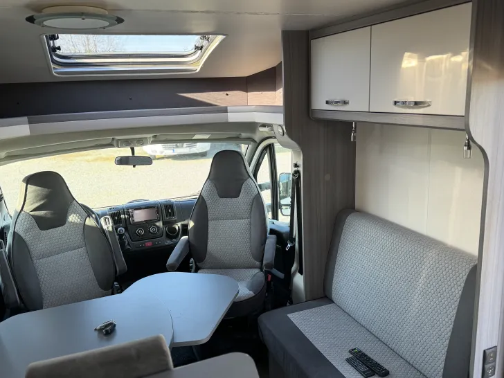 Fahrzeugbild Hobby Optima T70 E #14