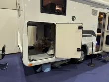 Fahrzeugbild Rimor Sailer 55 Plus *Hubbett*Markise*Autom* #3